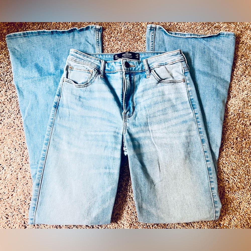 Hollister Light Wash Women’s  High Rise Vintage Flare Jeans